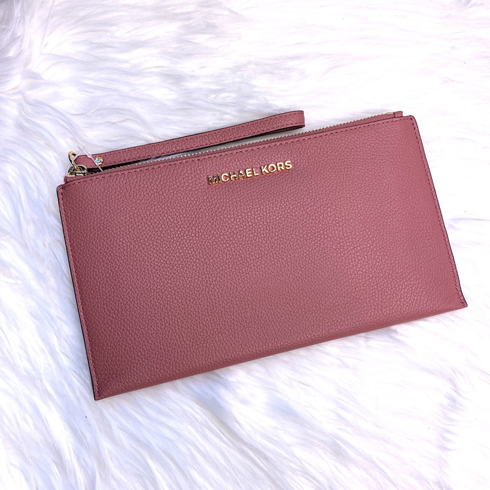 NEW! Michael Kors Leather Clutch/Wristlet Jet Set - Picture 3 of 5